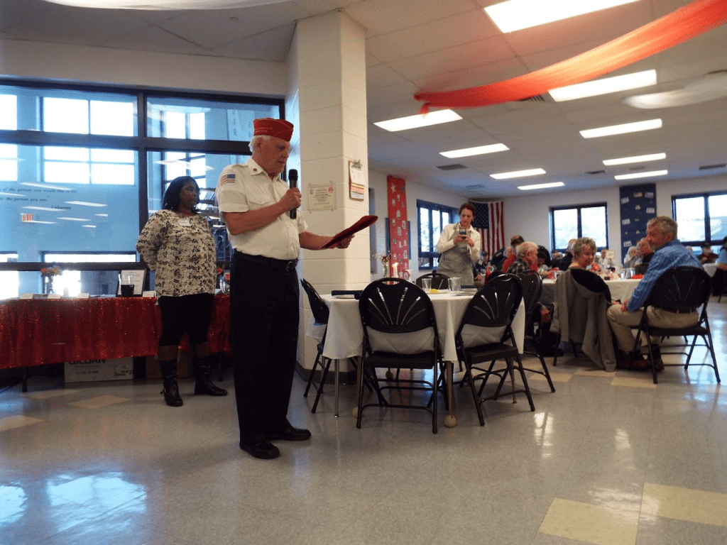 Speaker and Mundelein Police Veterans Dinner.