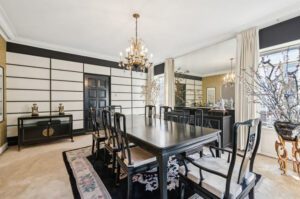 Dining room. Mansion in the Jackson Park Highlands, Chicago. Photograph. 