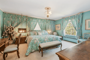 Master bedroom in a mansion in the Jackson Park Highlands, Chicago. Photograph. 